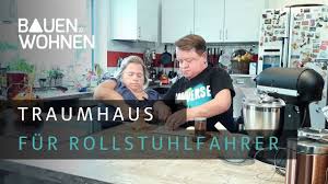 Für den behindertengerechten umbau der wohnung, z.b. So Baut Ein Rollstuhlfahrer Parchen Ein Haus Best Practise Fur Behindertengerechtes Bauen Youtube