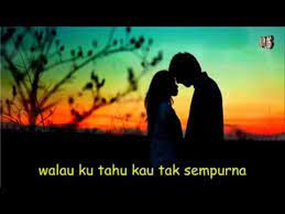 Tuhan Jagakan Dia With Lirik Youtube Youtube Me Me Me Song Dia Quote