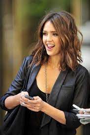 Celebrity Haircuts Medium Length Google Search Jessica Alba Hair Hair Color For Brown Eyes Medium Hair Styles