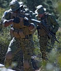 Recon Marines In Training Exercise Scar H In Foreground Has Suppressor Us Navy Seals Navy Seals Military Special Forces