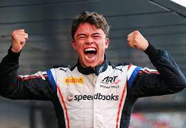 En el primero no sumó puntos y en el segundo terminó 17°. De Vries Admits Way Into F1 Not Currently Realistic