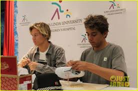 Damn Daniel Hands Out Vans at Children's Hospital: Photo 941692