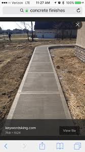 Epingle Par Lecompte Sur Choix Definitif Avec Images Amenagement Jardin Allee En Beton Beton Balaye