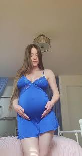 Nine months pregnant and ready for action - explicit preggo sex