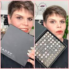 Froot Iech Haut nach eis „Taste It“ Tester Box mat allen Vegas Parfumen. Se  erméiglecht Iech wärend 3-5 Deeg all d'Parfumen ze beschnupperen an Iech  selwer vun eisen Dëft ze iwwerzeegen 💖💖