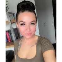 Chelsea Baugh's Instagram, Twitter & Facebook