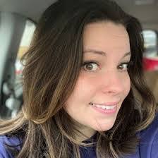 Christina Mcfarlane's Instagram, Twitter & Facebook