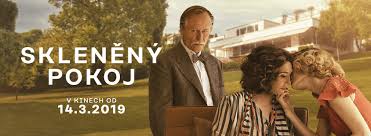 Produced by units in malta, mexico and britain's shepperton studios, the film features an ensemble cast led by brad pitt, eric bana, and orlando bloom. Skleneny Pokoj Jake Dojmy Si Herci Odnesli Z Nataceni Ve Vile Tugendhat Proti Sedi