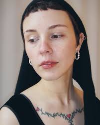 MIMI BLACK headpiece