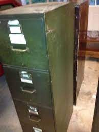 Globe wernicke file cabinet metal. 2 1940 S 1950 S Metal Globe Wernicke Filing Cabinets Green And Faux Wood On Popscreen