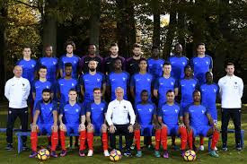 Didier deschamps a dévoilé les 23 noms qui feront partie de l'equipe de france dans le cadre de la coupe du monde de football, à partir du 14 juin. Coupe Du Monde 2018 Quel Est Le Montant Des Primes Des Bleus