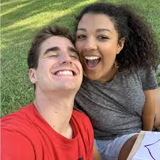 Laurryn Thomas and Eric Salem's Wedding Website