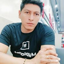 Moisés Rubén G (@cantautormg)