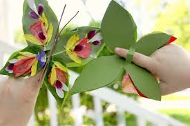 Basteln Naturmaterialien Sommer Schmetterlinge Basteln Mit Naturmaterialien Kreative Ideen Fur Kinder Kinderbasteleien