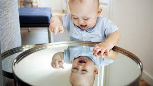 Adakah larangan bayi keluar pagi banget waktu abis subuh nyari udara segar? Patutlah Bayi Excited Sangat Bila Jumpa Cermin Rupanya Banyak Benda Dia Tengah Belajar