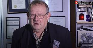 Ie żyje były stalinowski sędzia stefan michnik. Michnik Do Owsiaka Jurku Szantazystom Nie Wolno Ustepowac