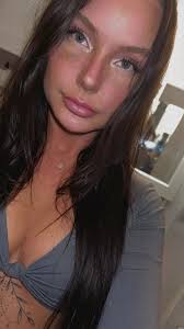 Getting braces at 25 and going back to my natural hair color was the best  thing I could have done… #jumpscare