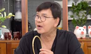 NSND Thanh Điền nghẹn ngào tiết lộ kỷ vật của cố nghệ sĩ Thanh Kim Huệ