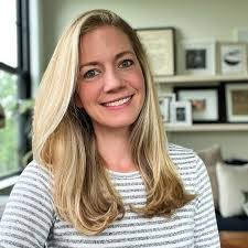 Kara Terry's Instagram, Twitter & Facebook