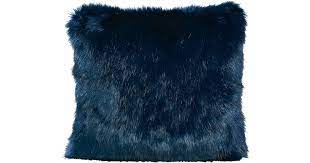 Questions & answers about winter home prairie wolf faux fur cushion. Winter Home Midnight Wolf Faux Fur Cushion Interismo Online Shop Global