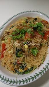 Mee Hoon Goreng Cili Kering Yang Sedap Azie Kitchen