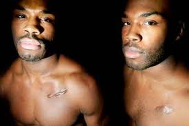 Luckan efter Tarver fylls med Tarver...