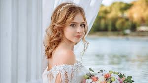 With yuliya peresild, shamil khamatov, tamara akulova, oleg malakhov. Predsvatebni Panika Co Nejvic Resi Nevesty Femina Cz