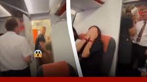 Vídeo: Casal é flagrado fazendo sexo no banheiro de avião