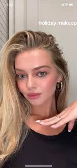 Samantha Riehl, Influencer/TikToker, 23 y/o. I love her cartoon sized eyes  : r/VindictaRateCelebs