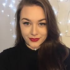 Amber Broughton's Instagram, Twitter & Facebook