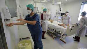 În total, spitalul va avea peste 50 de cabinete medicale, dotări de acesta va fi cel mai modern spital de stomatologie din românia ce va fi construit în sectorul 4 al capitalei. Coronavirus SecÈ›iile De Terapie IntensivÄƒ Din Europa Tot Mai Aglomerate Europa Dw 28 10 2020