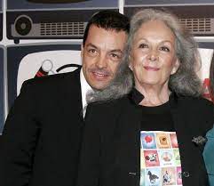 Hijo de Isela Vega y Alberto Vázquez ruega por su cariño