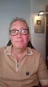 Tienes una lista con los nombres de tus trabajadores y cada vez que haces  una base en Excel tienes que volver a copiarla o escribirla desde cero? En  este video te muestro