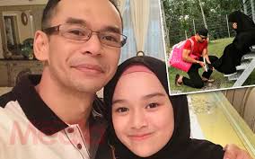 Dah besar anak abby abadi dan norman hakim ni, cantik jelita dania marissa ni. Papa Peduli Apa You Ll Forever Ever Be My Baby Girl Anak Malu Norman Hakim Pakaikan Kasut Media Hiburan