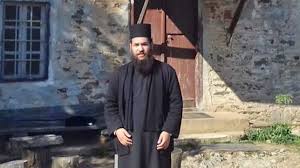 Κινδυνεύει να χάσει το ένα του μάτι ο μητροπολίτης κηφισιάς. R0g48h6mpokmtm