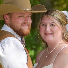 Where to find welcome to the world signs that can be filled in with a name?