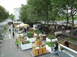 It is located at siesmayerstraße 72, frankfurt am main, germany, and opens daily in the warmer months. Letzter Mittwochsmarkt Im Frankfurter Garten Frankfurt Tipp