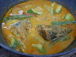 10 makanan sedap di kelantan villa impiana via villaimpiana.com. Gulai Ikan Nasi Berlauk Kelantan Azie Kitchen