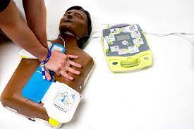 Un desfibrilador es un aparato electrónico que se encarga de devolver el ritmo cardiaco normal a un en nuestra web podrás comprar el desfibrilador cardiaco que necesites a precios realmente. Para Que Sirve Un Desfibrilador Conozca Todo Lo Necesario Para Usarlo Magento Title