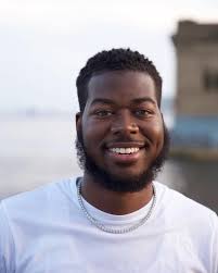 Elliott Broaster (@its__ell) • Instagram photos and videos