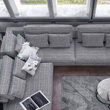 Die couch ist so konzipiert, dass menschen darauf sitzen und müdigkeit lindern können. Graue Sofas Sind Beliebt Und Dafur Gibt Es Gute Grunde Wohnparc De