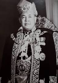 1081 x 1192 jpeg 110 кб. Warisan Raja Permaisuri Melayu Khas Sempena Pertabalan Yang Di Pertuan Agong Ke 16 Pakaian Istiadat Yang Di Pertuan Agong