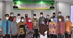 Adalah keputusan direktur jenderal pendidikan islam nomor 7242 tahun 2020 tentang petunjuk teknis. Selisih Tukin Guru Cair Kakanwil Ada Pemotongan Laporkan Terbukti Saya Copot