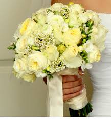Galleries are for inspiration after watching tutorials. Trendy Bridal Bouquet With Creamy Light Yellow Flowers Png