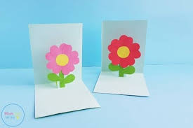 Also, it gives quite a magical touch of bouquet flowers popping out with a surprise. Diy Mother S Day Heart Flower Pop Up Card Free Template Mombrite