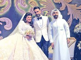 ألا تصوم وزوجها شاهد إلا بإذنه؛ لقوله ﷺ: Ø²ÙØ§Ù ØºØ¯ÙŠØ± Ø§Ù„Ø³Ø¨ØªÙŠ Ø¨Ø­Ø¶ÙˆØ± ÙÙ†ÙŠ ÙƒØ¨ÙŠØ±