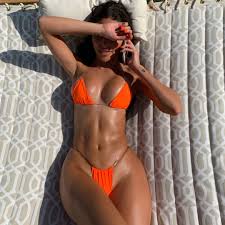 Chantel Jeffries - Free sexy pics, galleries & more at Babepedia