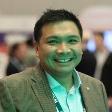 Navy Federal Credit Union 's 2022-2023 Executive Development Program cohort  celebrating the end of “project presentation week”! Thanks to our executive  sponsors and project guides for getting us…