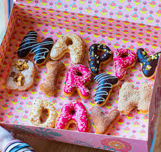 Gerne versehen wir deine donuts mit deinem firmenlogo oder deiner lieblingsbeschriftung auf zuckerpapier. Home Brammibal S Donuts