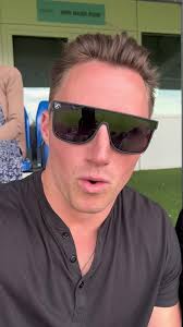 Pass the butter beer Harry!!